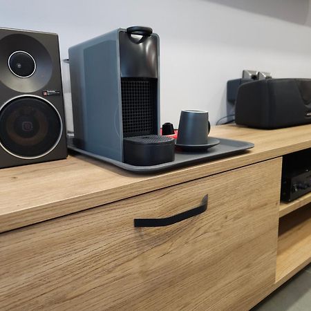 Dione Luxury Business Suite In The Heart Of アテネ エクステリア 写真