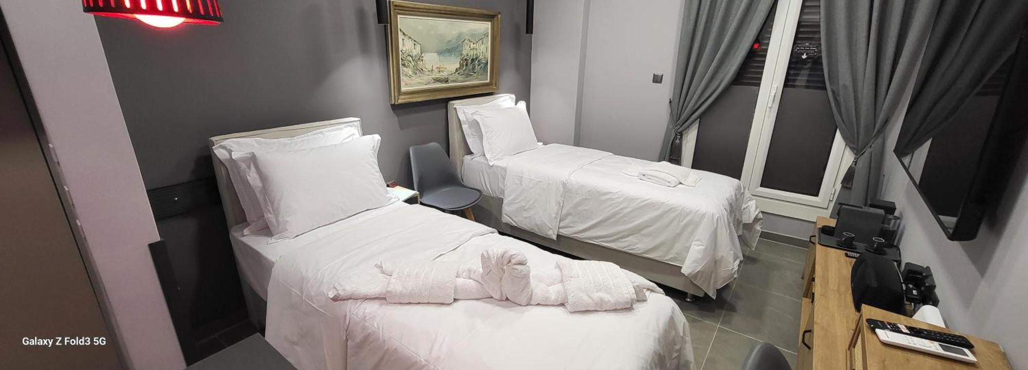 Dione Luxury Business Suite In The Heart Of アテネ エクステリア 写真