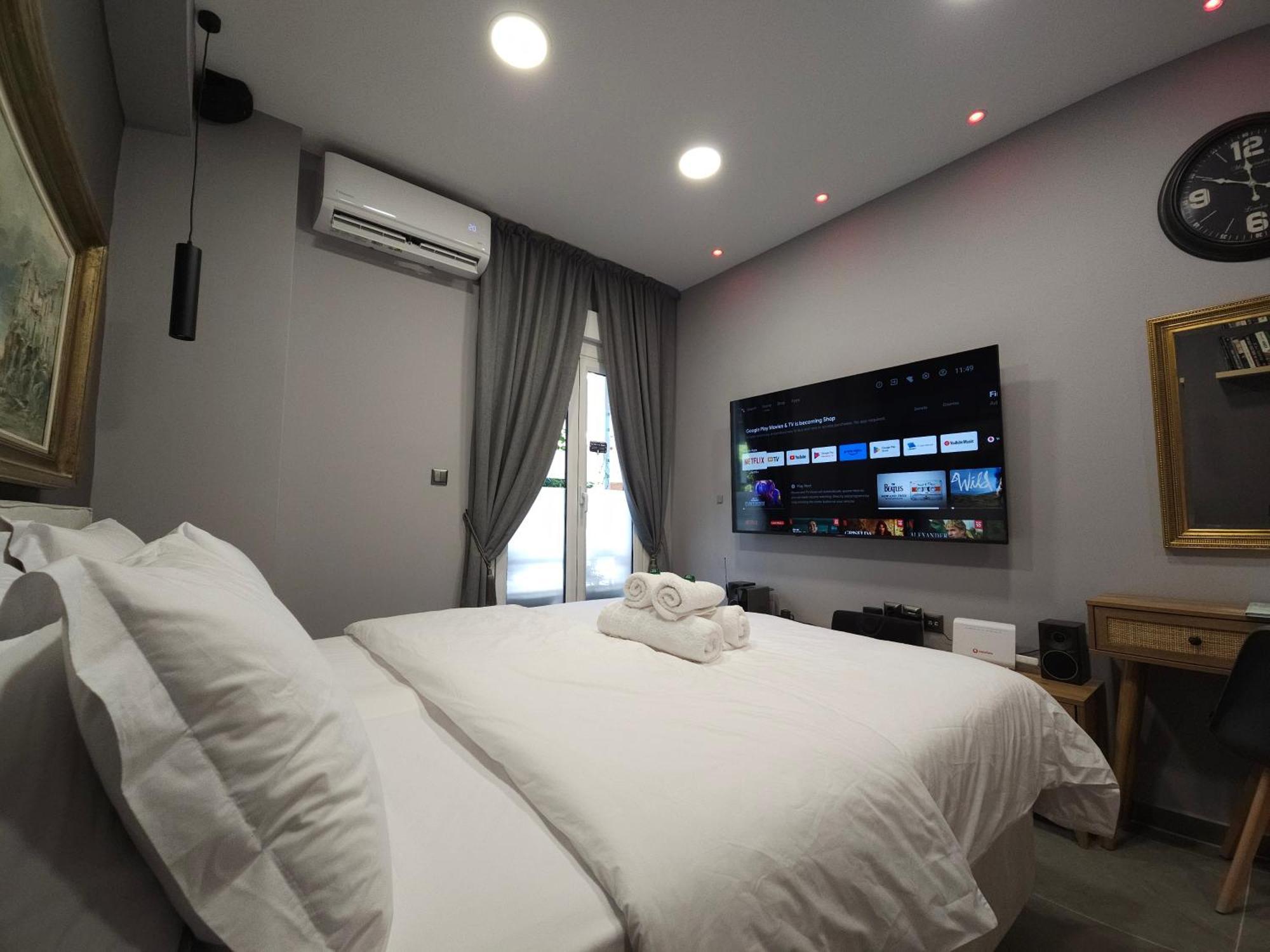 Dione Luxury Business Suite In The Heart Of アテネ エクステリア 写真