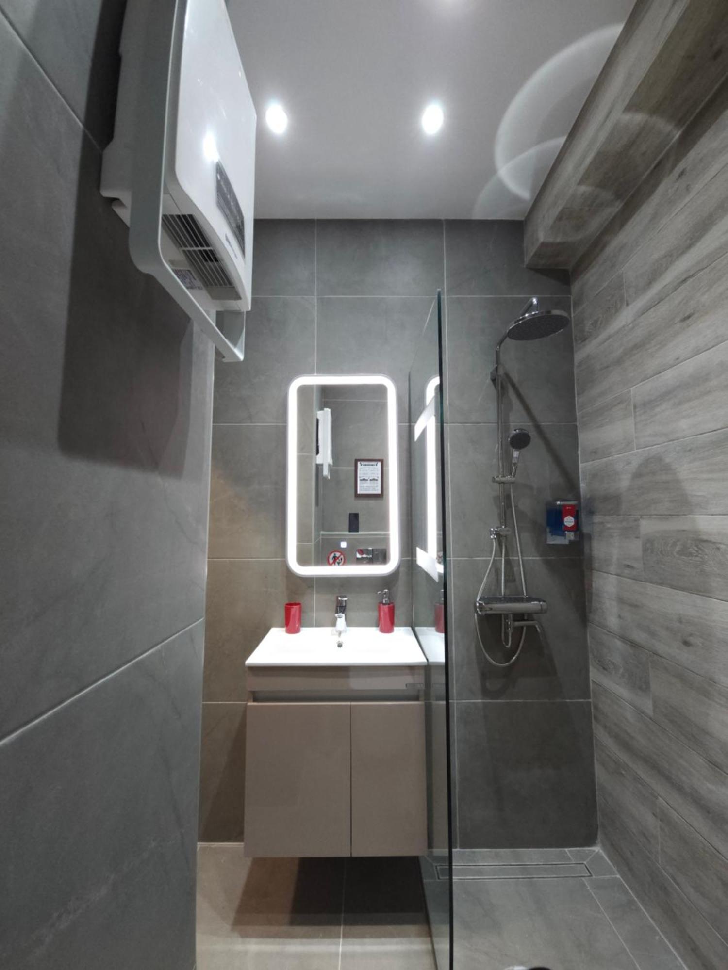 Dione Luxury Business Suite In The Heart Of アテネ エクステリア 写真