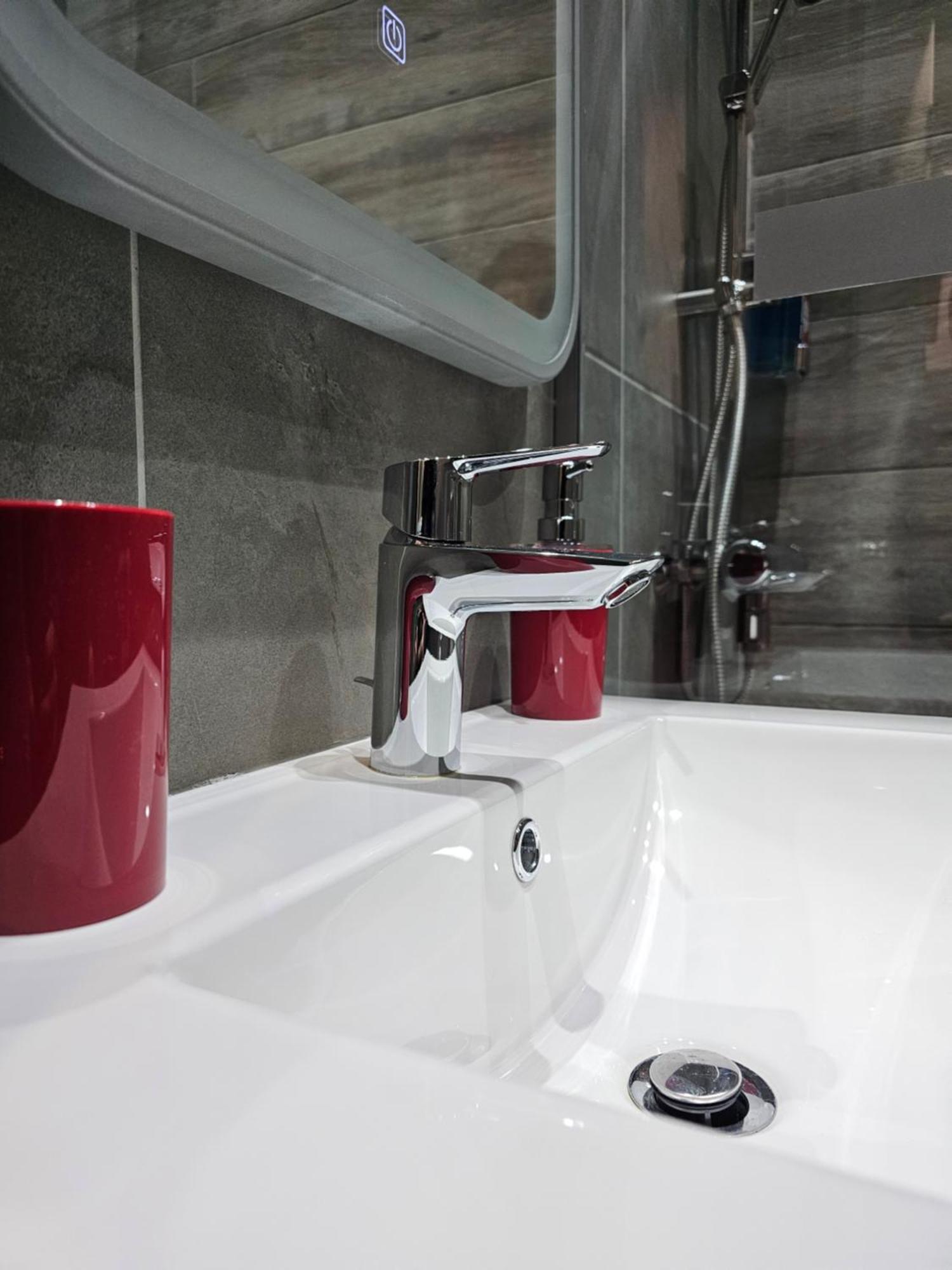 Dione Luxury Business Suite In The Heart Of アテネ エクステリア 写真