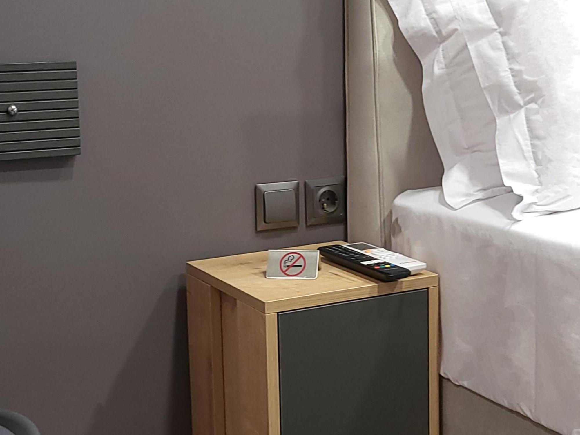 Dione Luxury Business Suite In The Heart Of アテネ エクステリア 写真