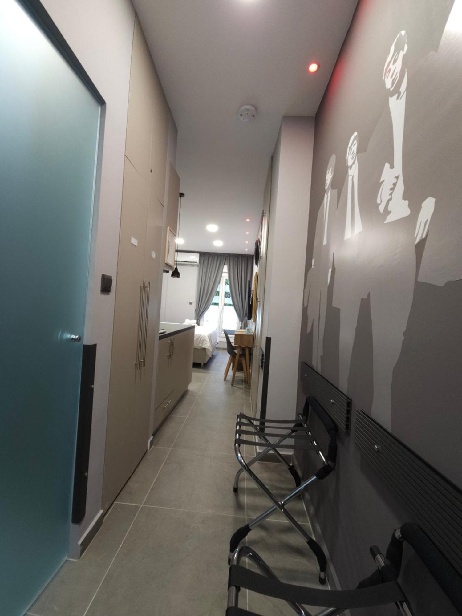 Dione Luxury Business Suite In The Heart Of アテネ エクステリア 写真