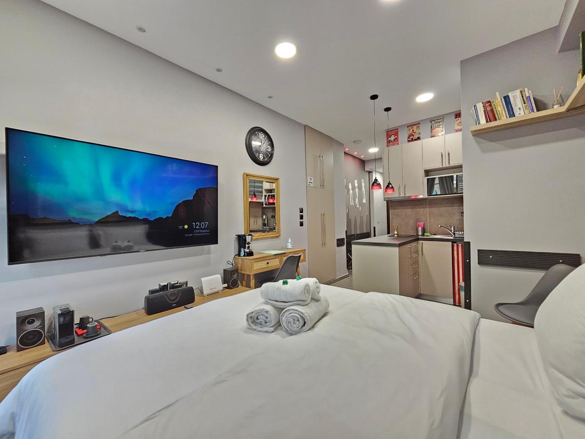Dione Luxury Business Suite In The Heart Of アテネ エクステリア 写真