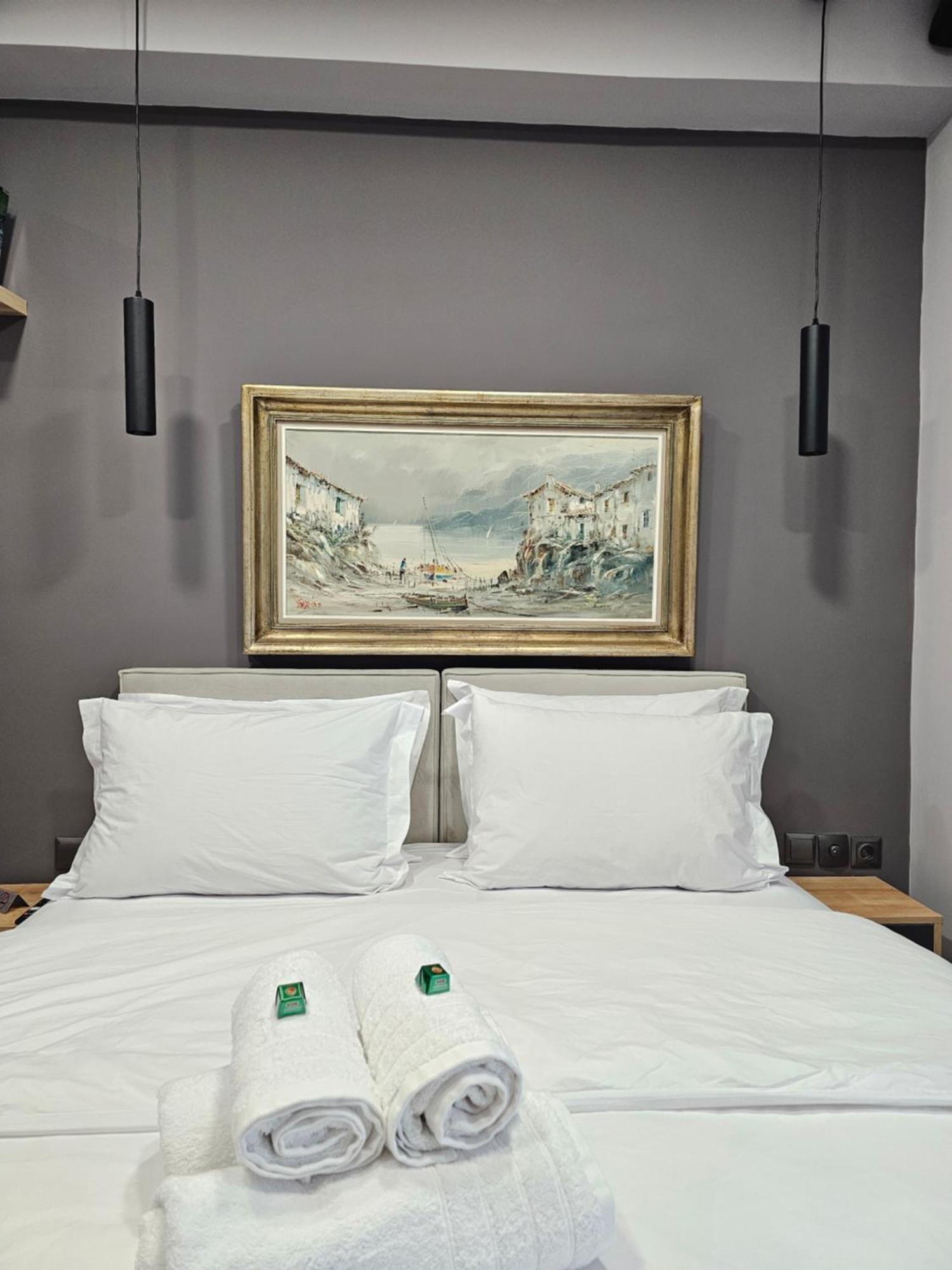 Dione Luxury Business Suite In The Heart Of アテネ エクステリア 写真