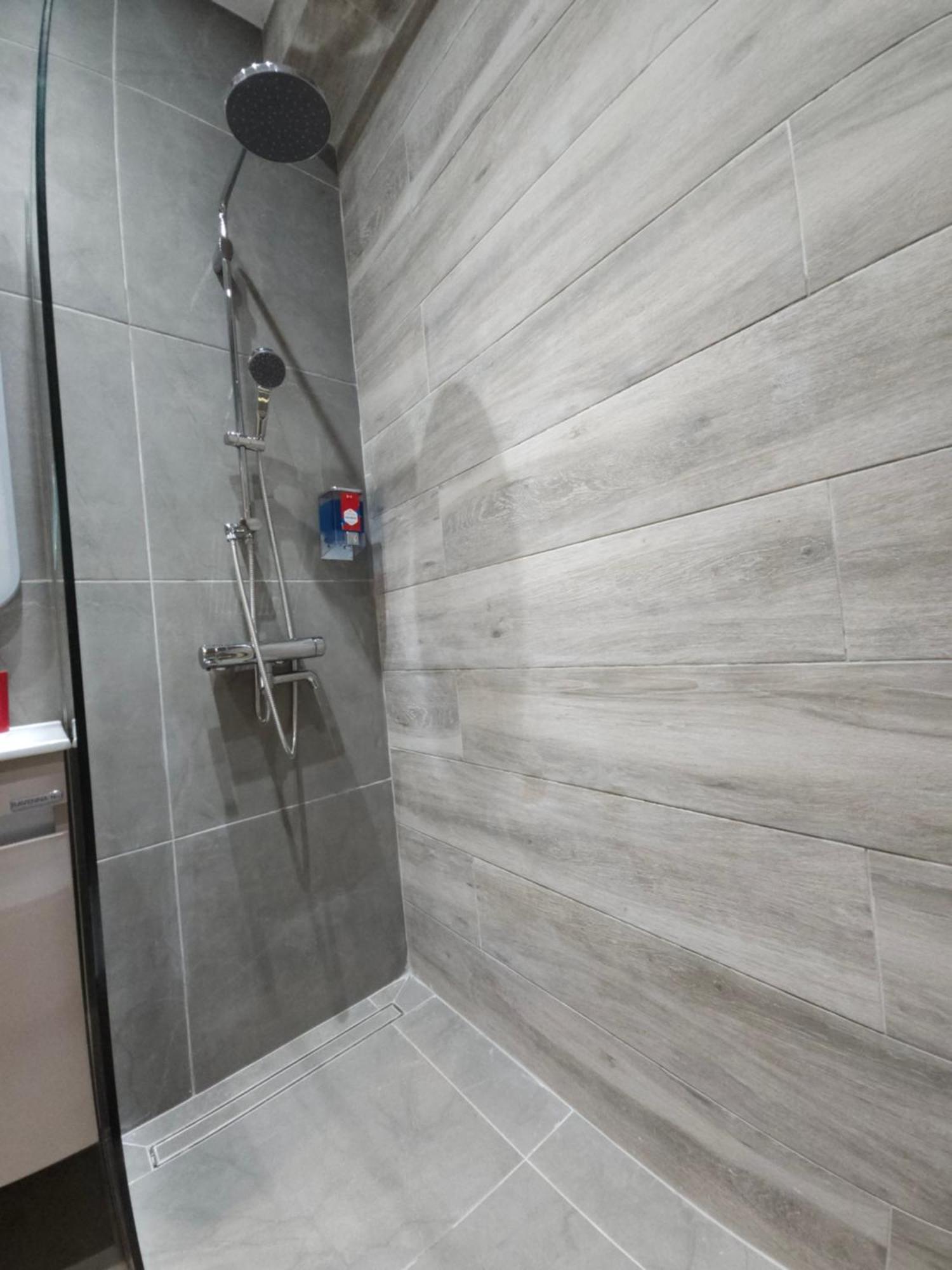 Dione Luxury Business Suite In The Heart Of アテネ エクステリア 写真