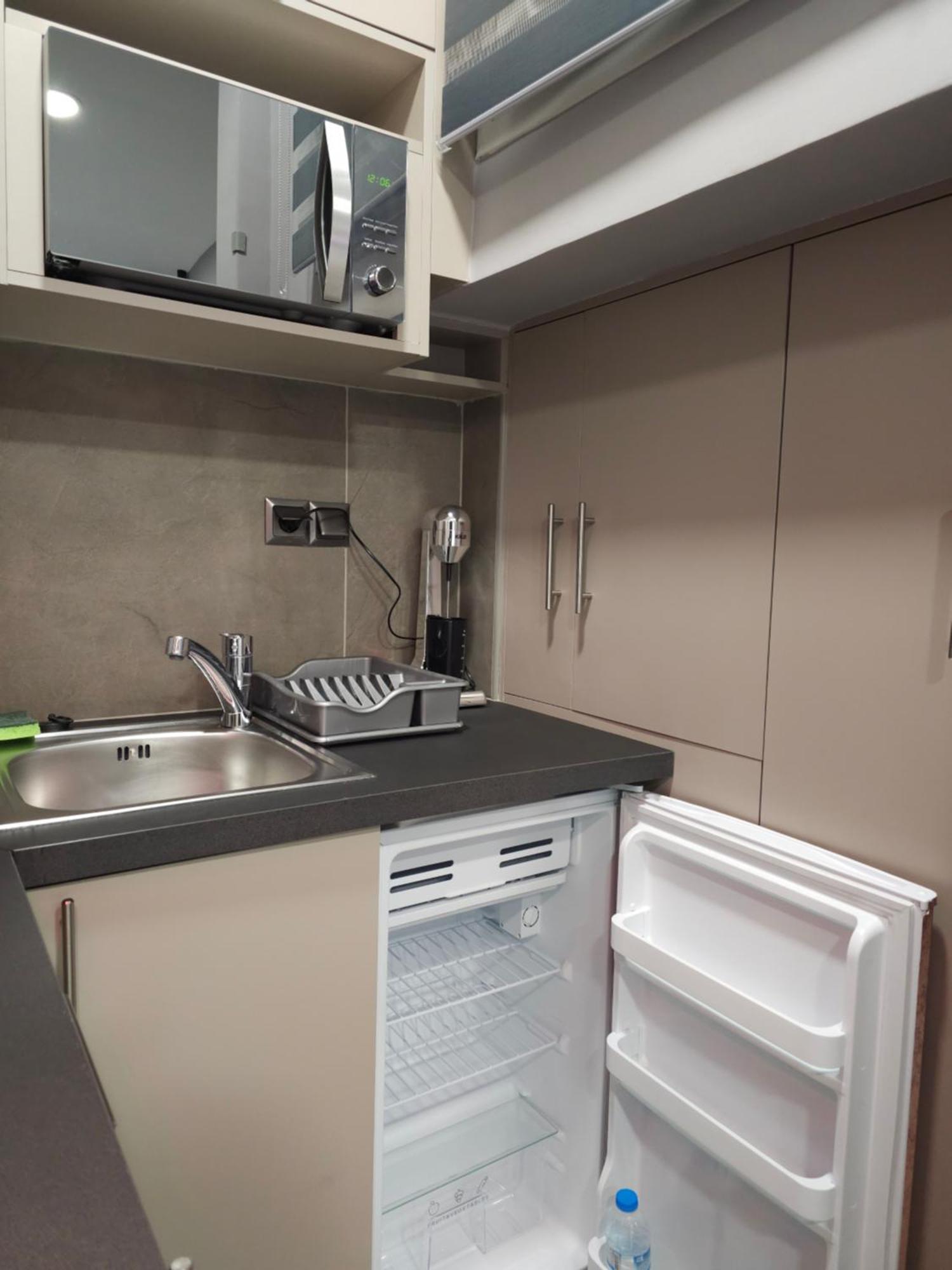 Dione Luxury Business Suite In The Heart Of アテネ エクステリア 写真