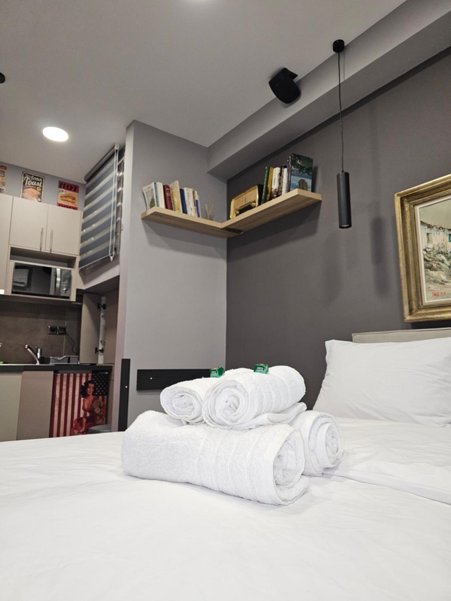 Dione Luxury Business Suite In The Heart Of アテネ エクステリア 写真